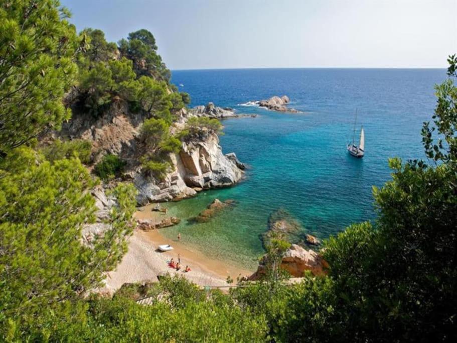 Lesal Villas Rentals, Villa Mar Azul, Tossa De Mar Esterno foto